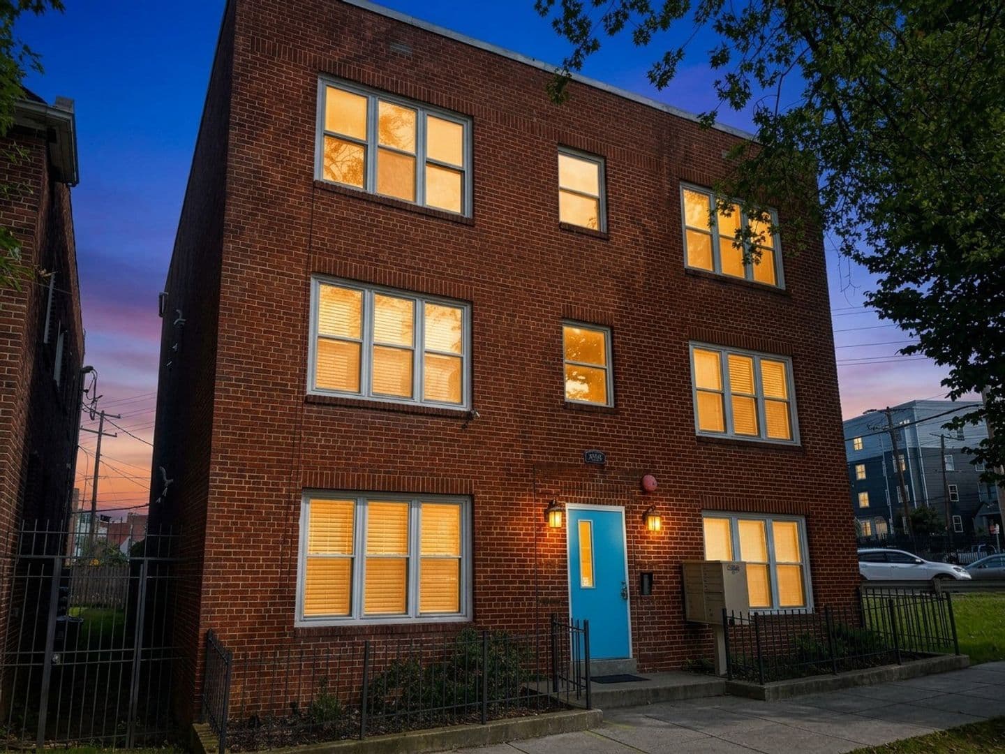 Washington Apartment: 2024 Naylor Road SE