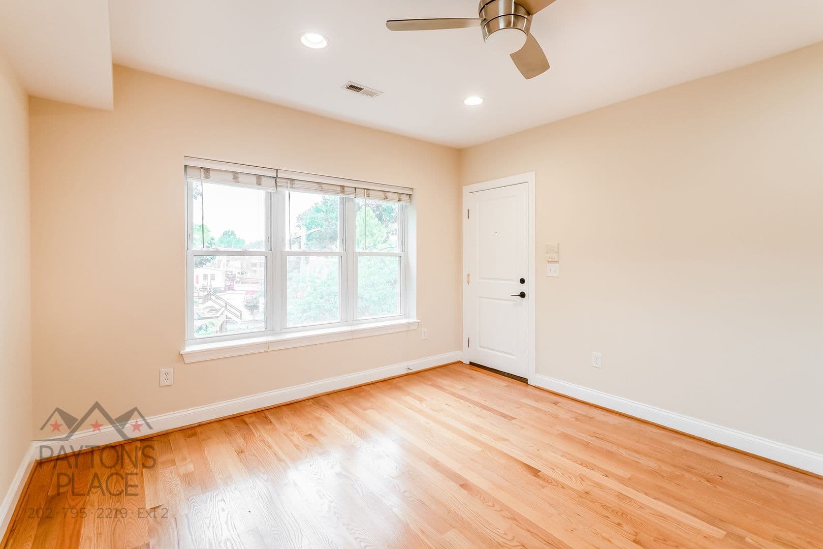 Washington Apartment: 2024 Naylor Road SE