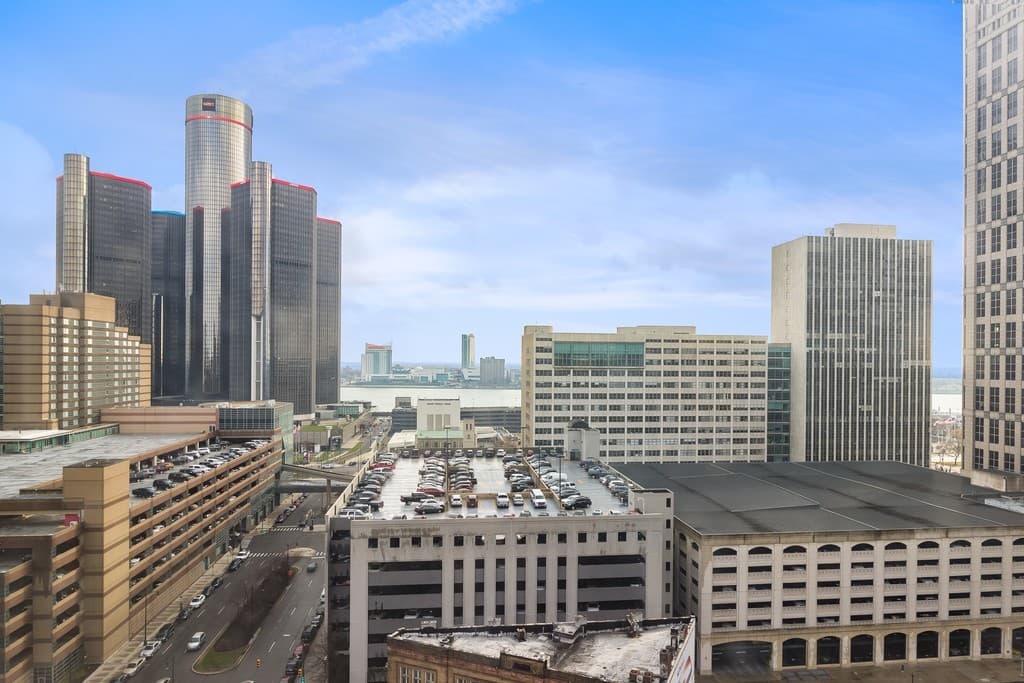 Detroit Apartment: 111 Cadillac Square