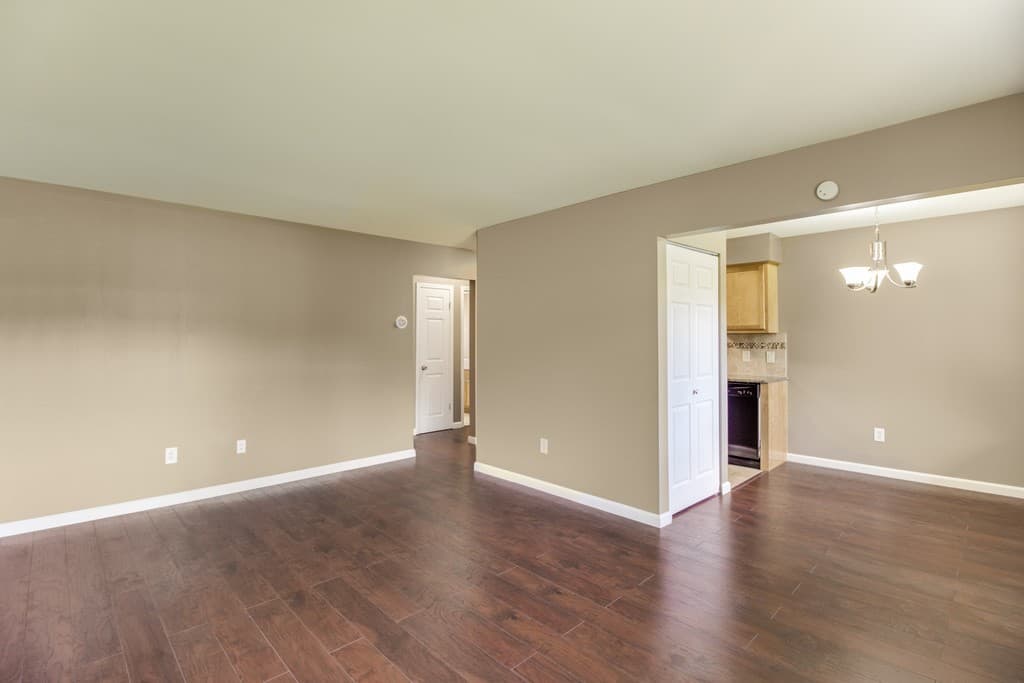 Royal Oak Apartment: 315-333 East Eleven Mile Road