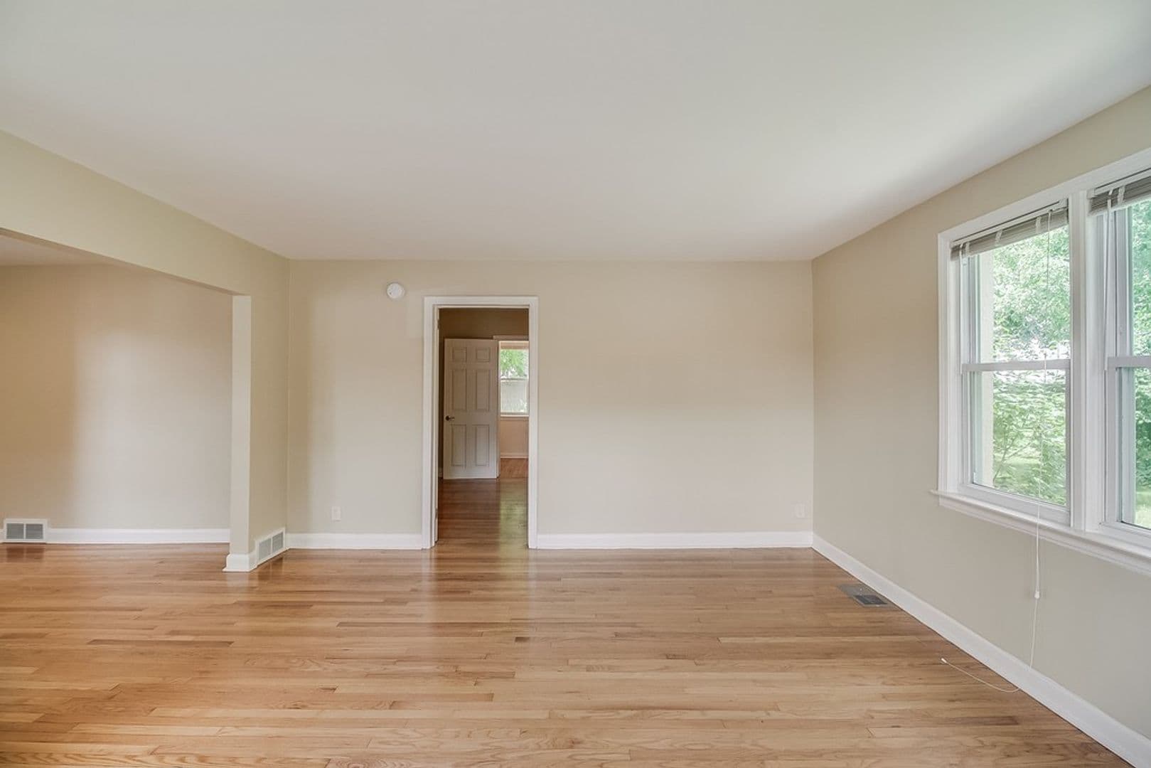 Royal Oak Apartment: 315-333 East Eleven Mile Road