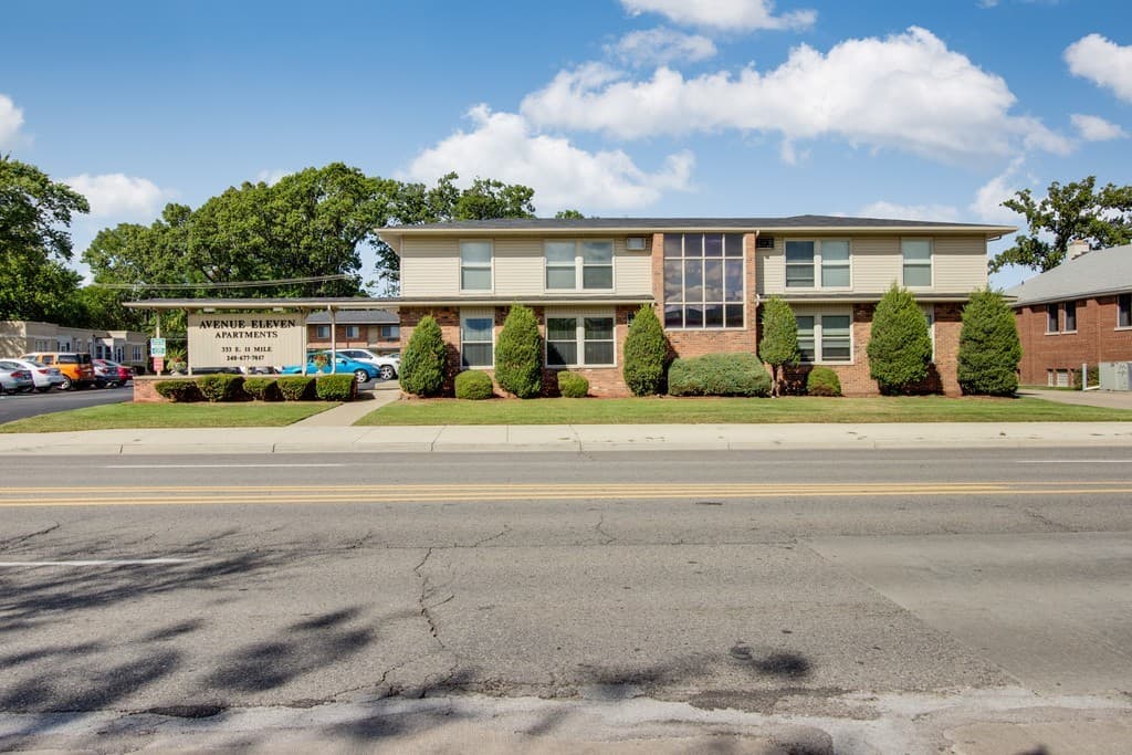 Royal Oak Apartment: 315-333 East Eleven Mile Road