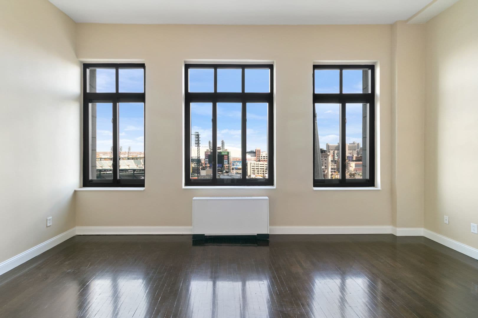 Detroit Apartment: 10 West Adams Avenue