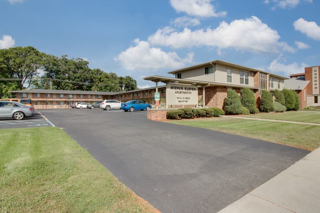 Royal Oak Apartment: 315-333 East Eleven Mile Road