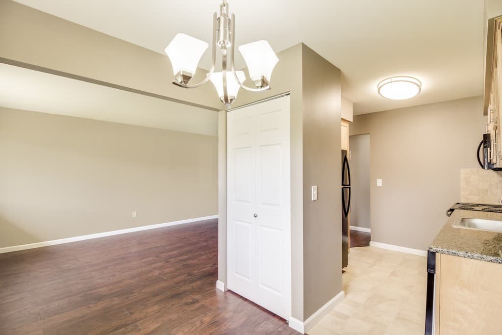 Royal Oak Apartment: 315-333 East Eleven Mile Road