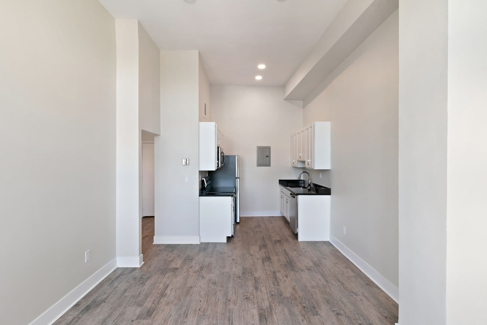 Detroit Apartment: 10 West Adams Avenue