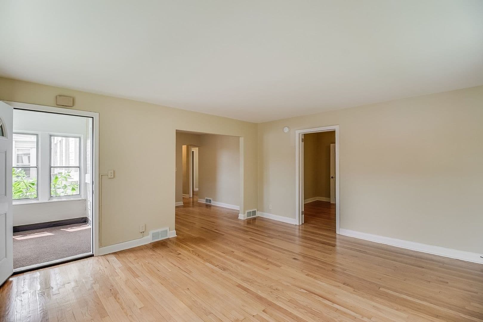Royal Oak Apartment: 315-333 East Eleven Mile Road
