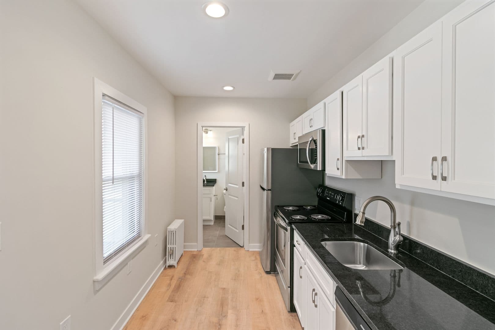 Royal Oak Apartment: 315-333 East Eleven Mile Road