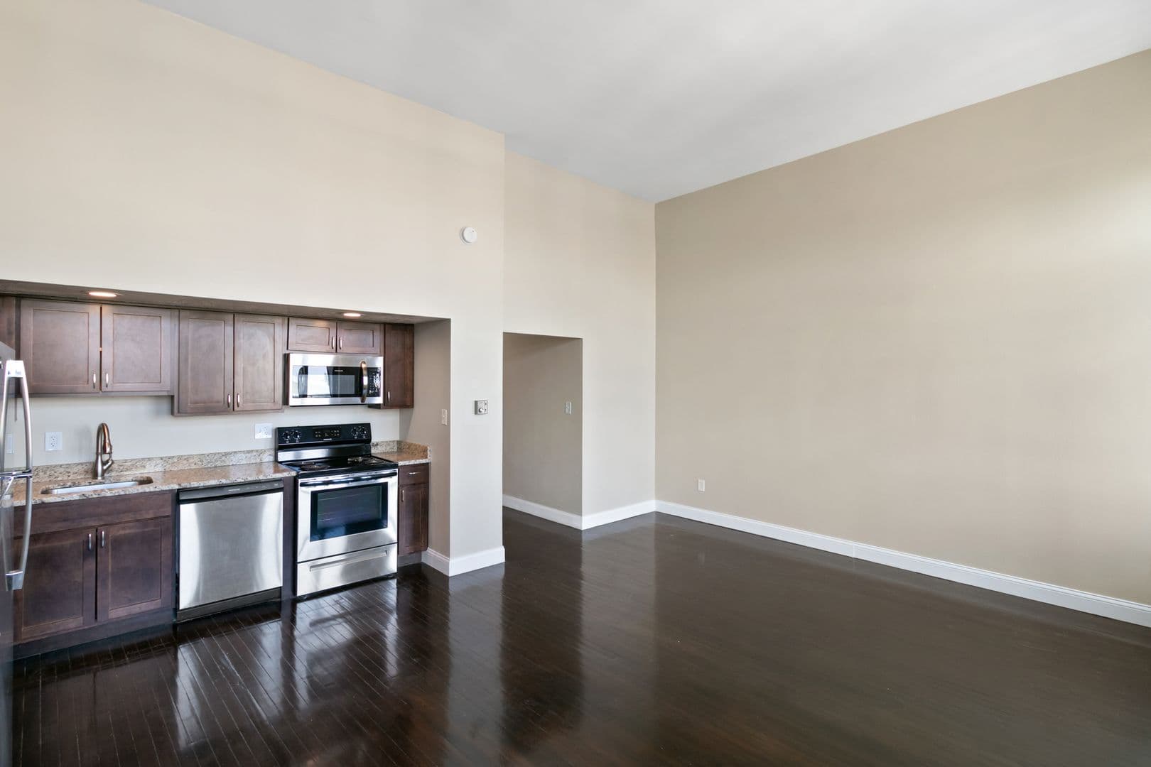 Detroit Apartment: 10 West Adams Avenue