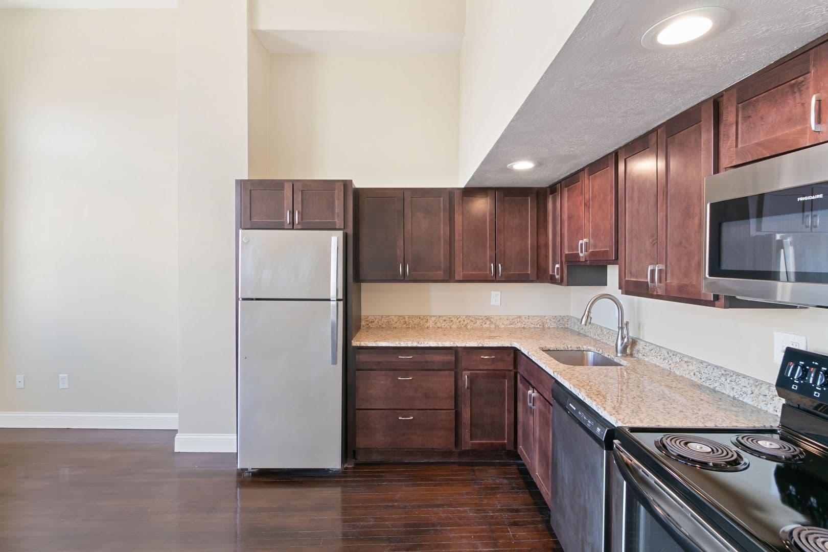 Detroit Apartment: 10 West Adams Avenue