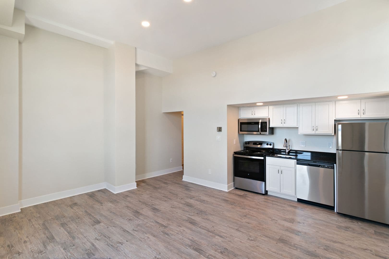 Detroit Apartment: 10 West Adams Avenue