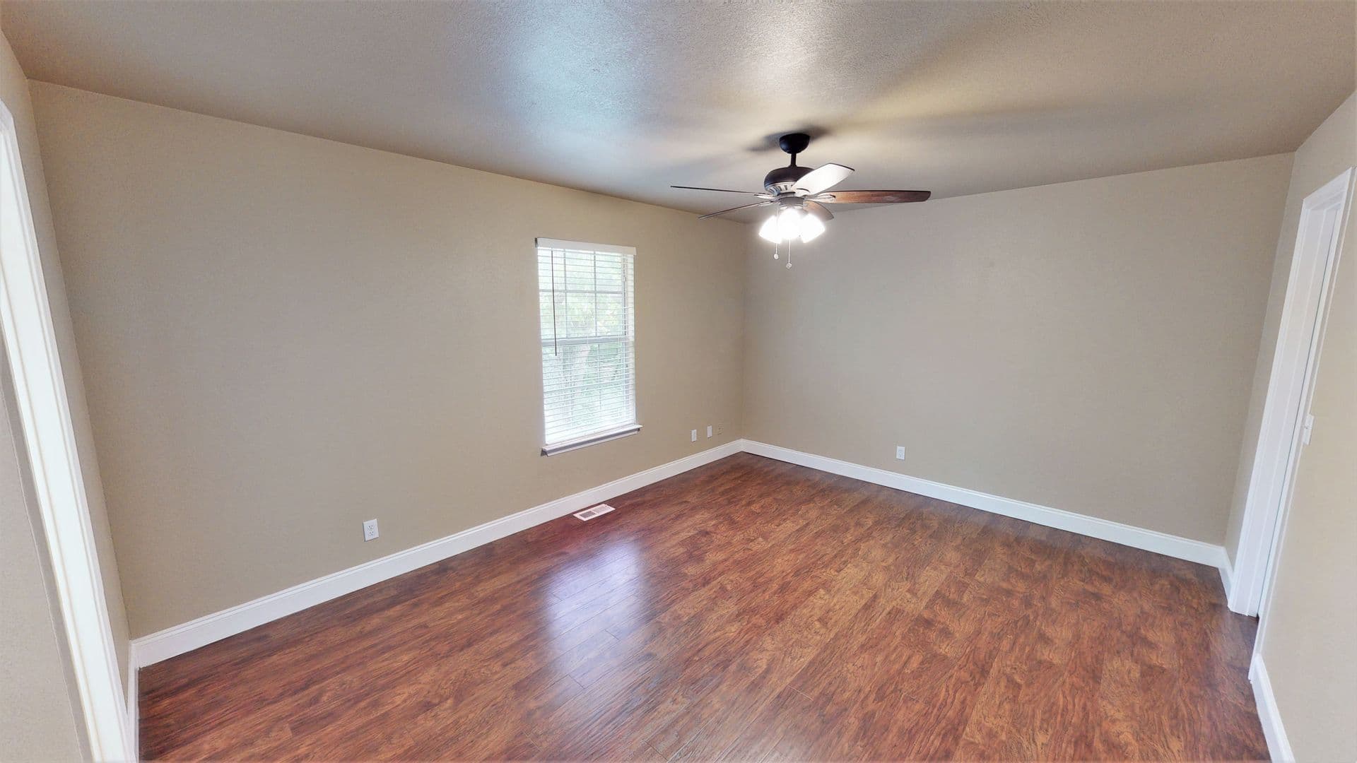 Fayetteville Townhome: 2068 HoneySuckle Lane