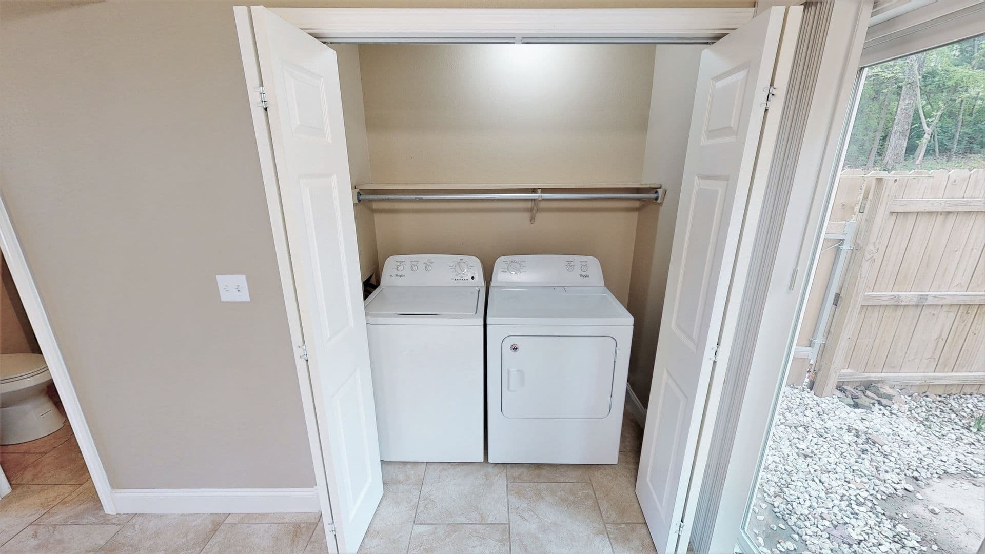 Fayetteville Townhome: 2068 HoneySuckle Lane