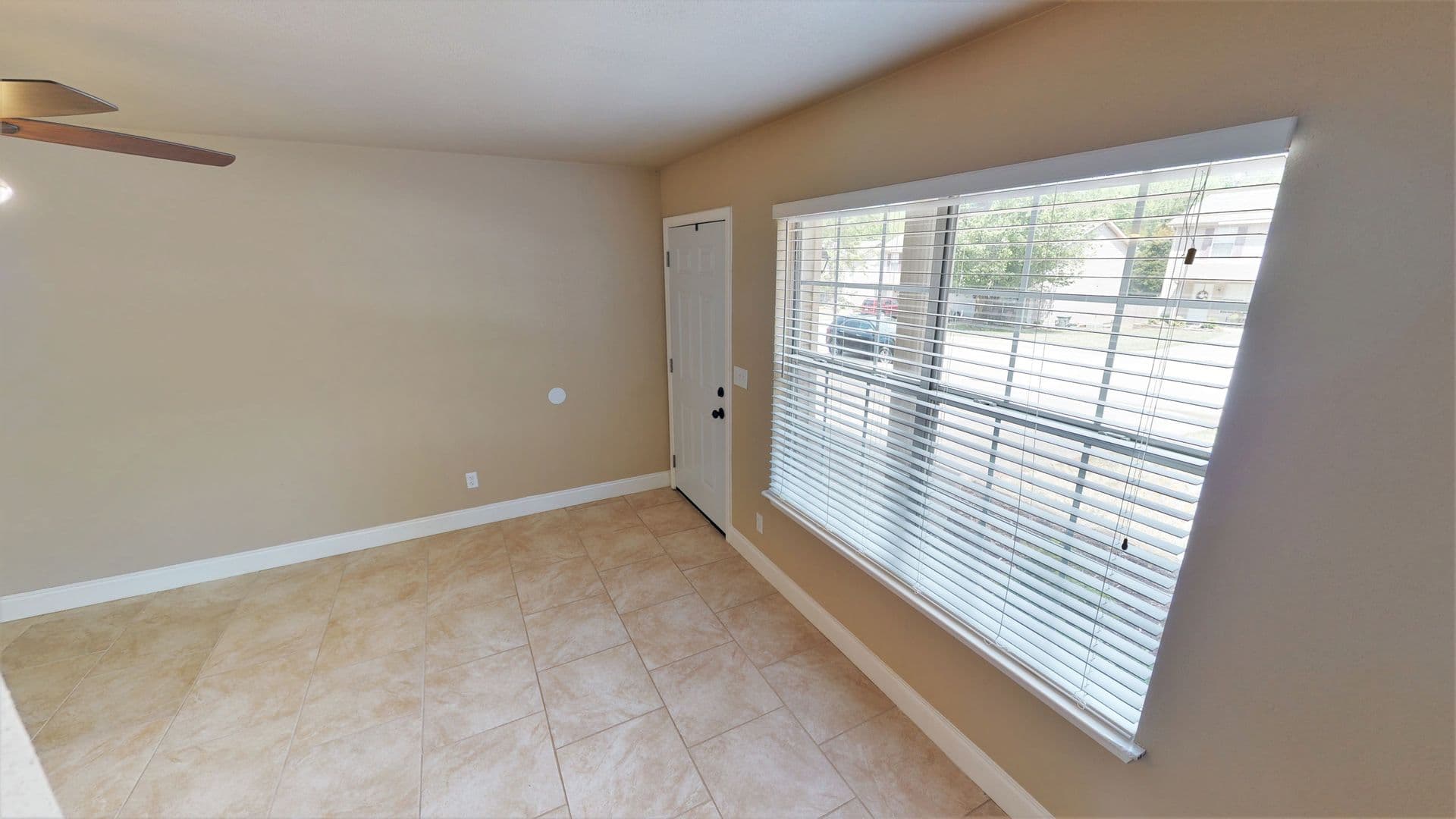 Fayetteville Townhome: 2068 HoneySuckle Lane