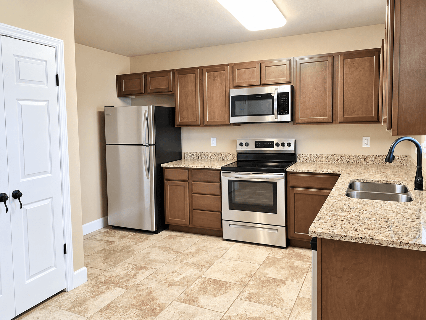 Farmington Townhome: 139 Northaven Street
