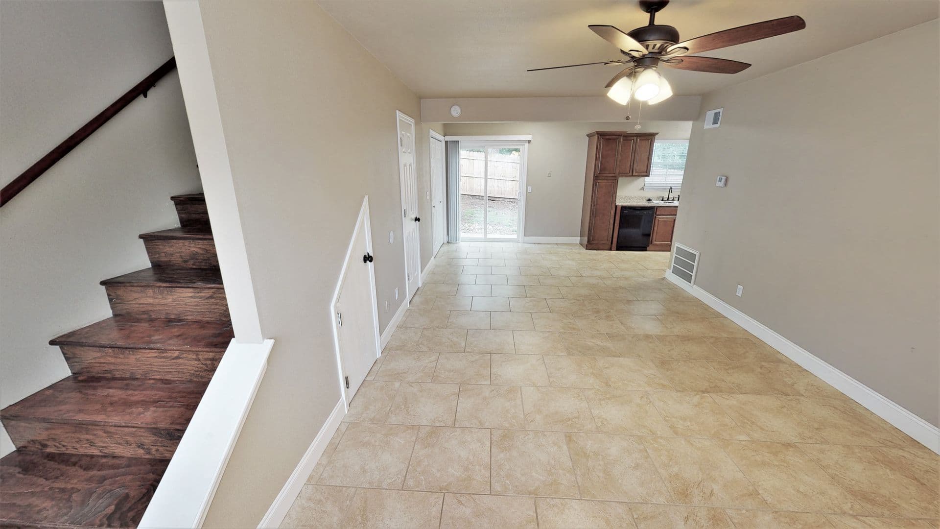 Fayetteville Townhome: 2068 HoneySuckle Lane