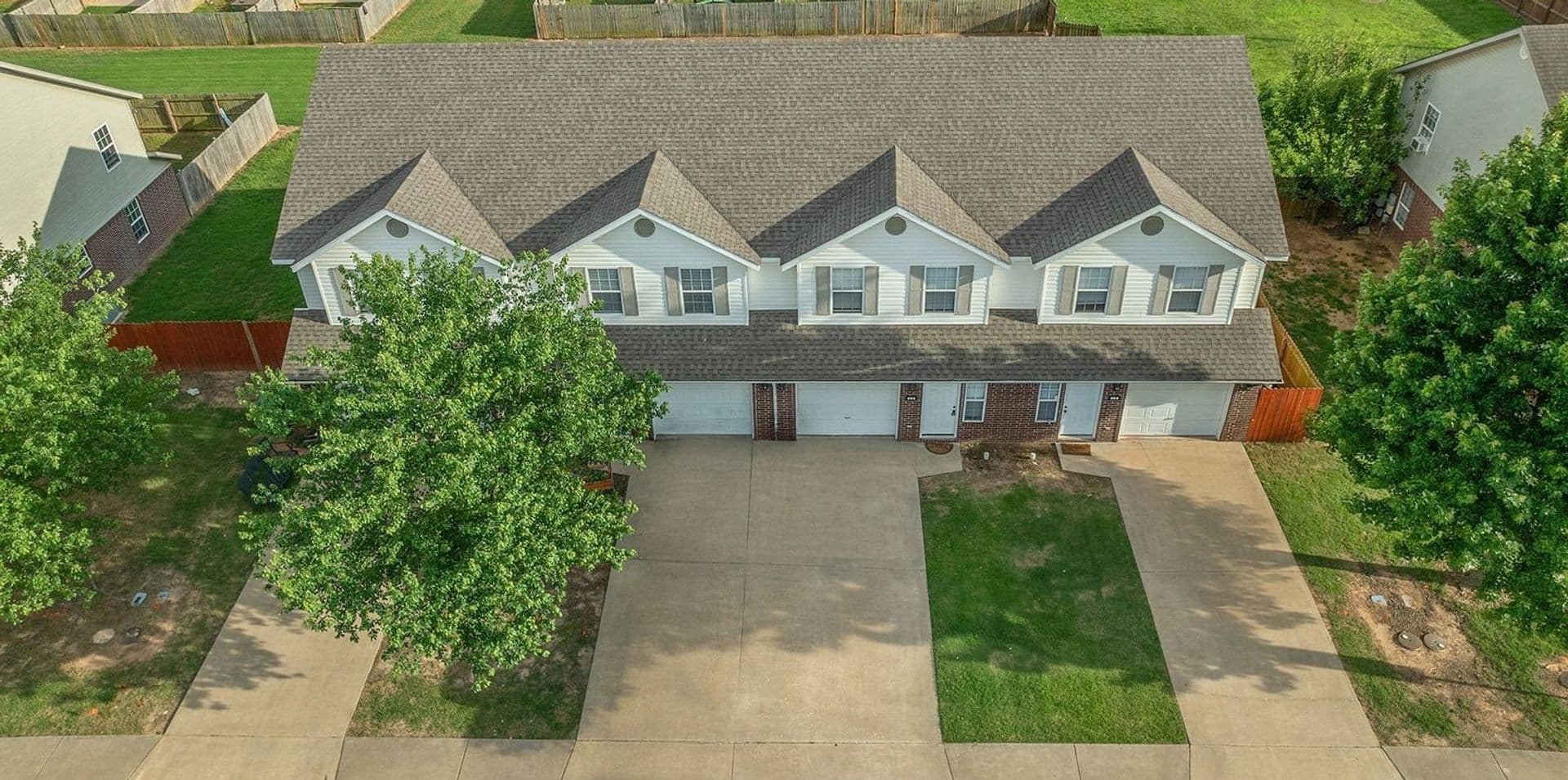 Centerton Townhome: 804 Meadowlands Drive