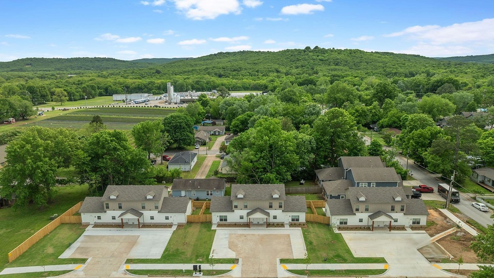 Fayetteville Townhome: 203 12th Street