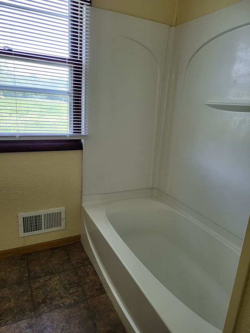 Crete House: 705 East 24th