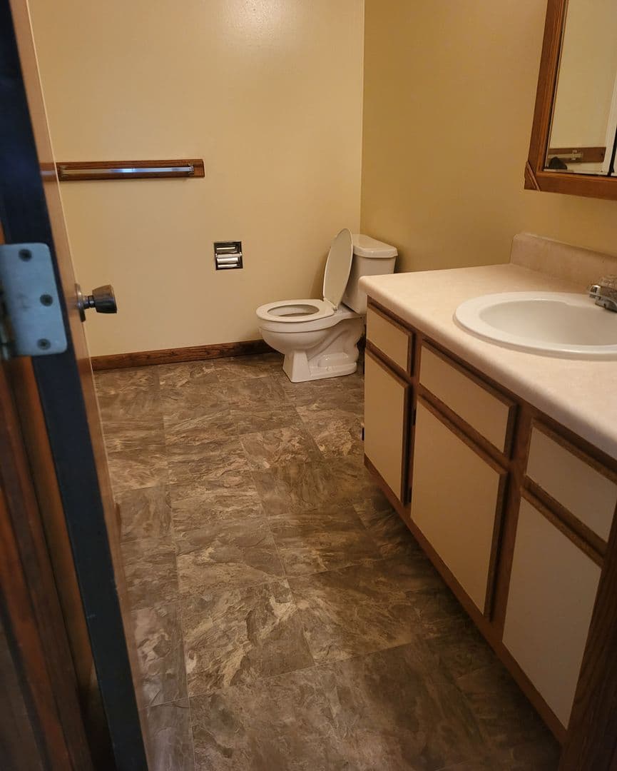 Crete Apartment: 1345 Kingwood