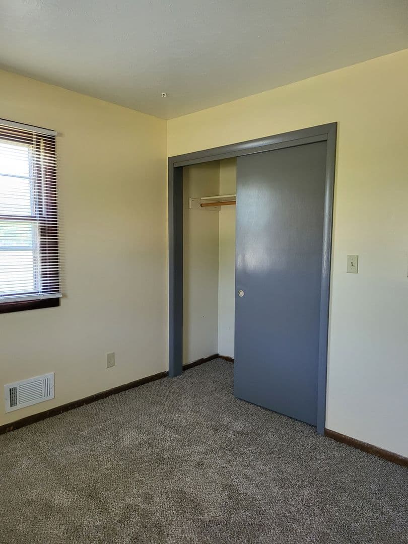 Crete House: 705 East 24th