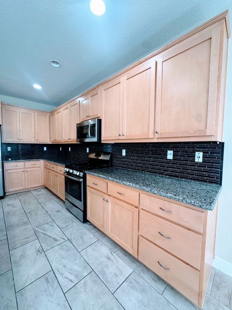 Folsom House: 1391 Quigley Court