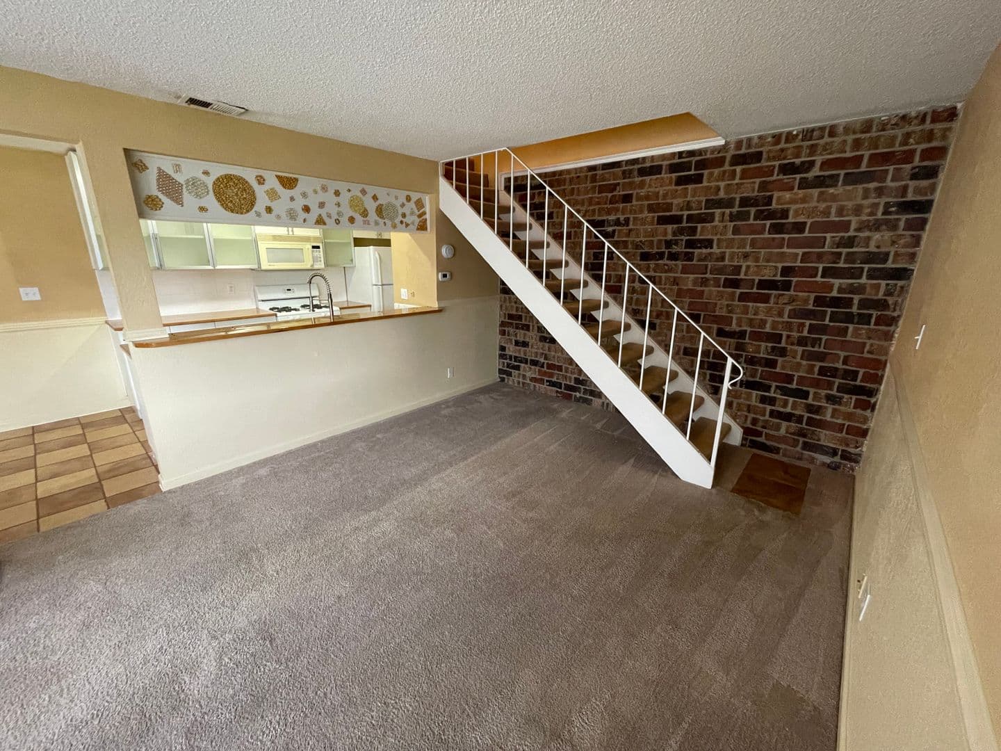 Auburn House: 3703 Park Drive