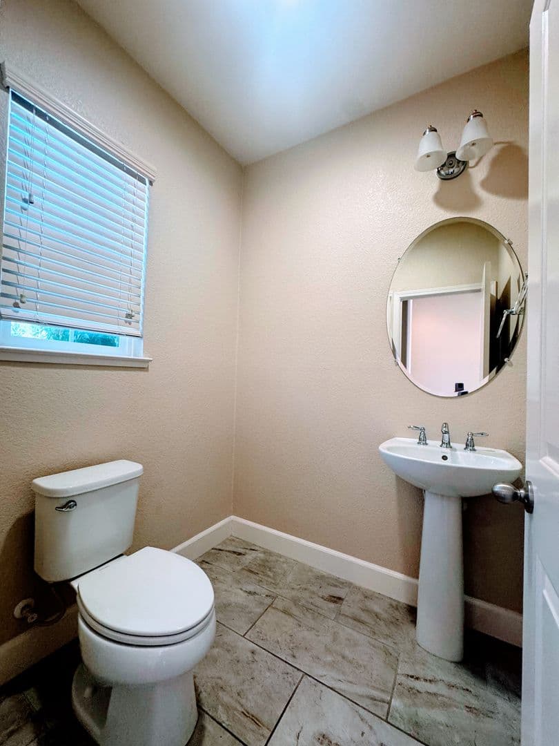 Folsom House: 1391 Quigley Court