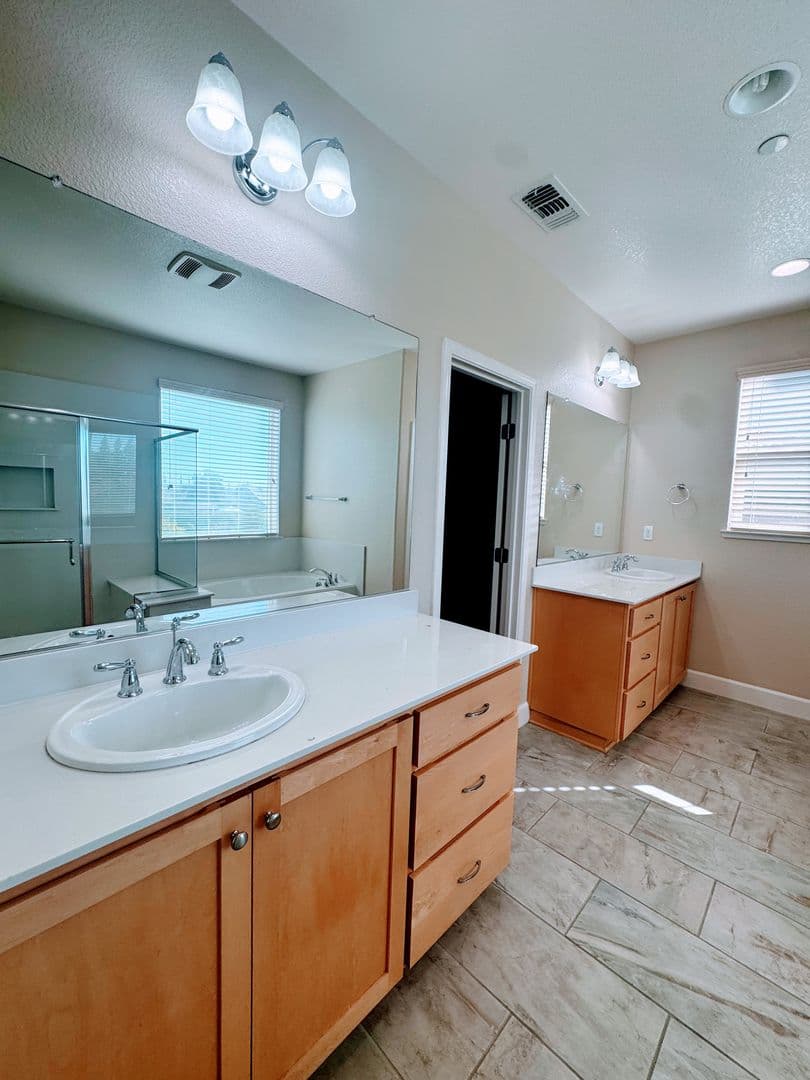 Folsom House: 1391 Quigley Court