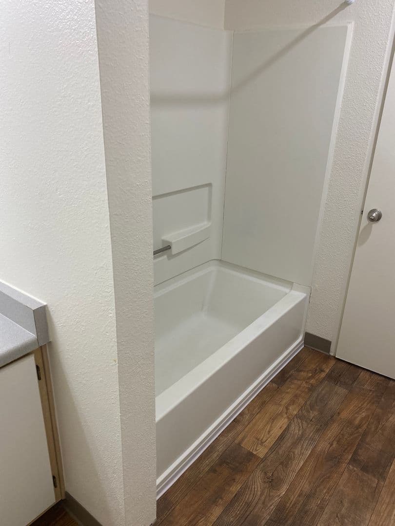 Vancouver Apartment: 4617 NE St. Johns RD.