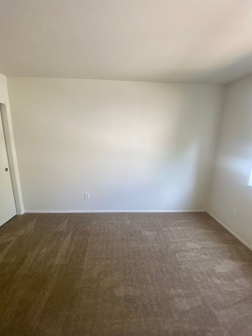 Vancouver Apartment: 4617 NE St. Johns RD.