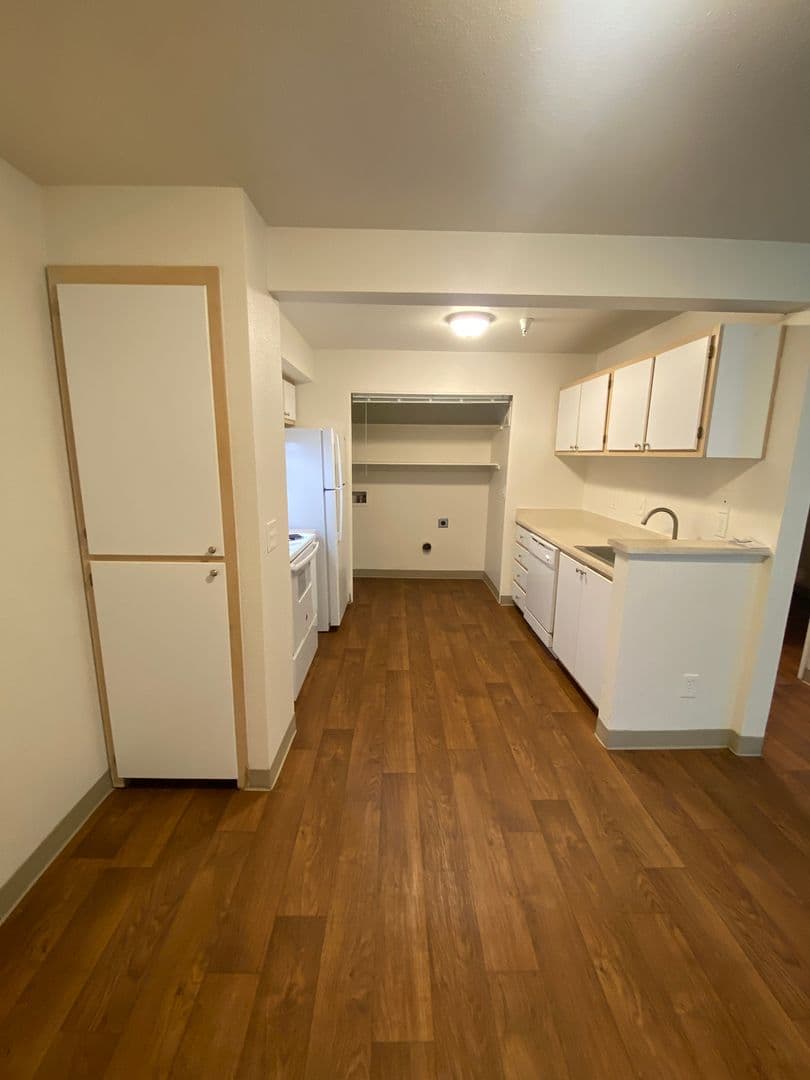 Vancouver Apartment: 4617 NE St. Johns RD.
