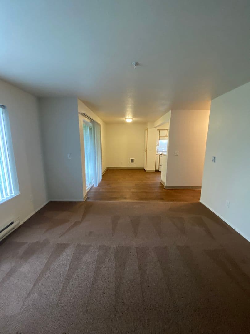 Vancouver Apartment: 4617 NE St. Johns RD.