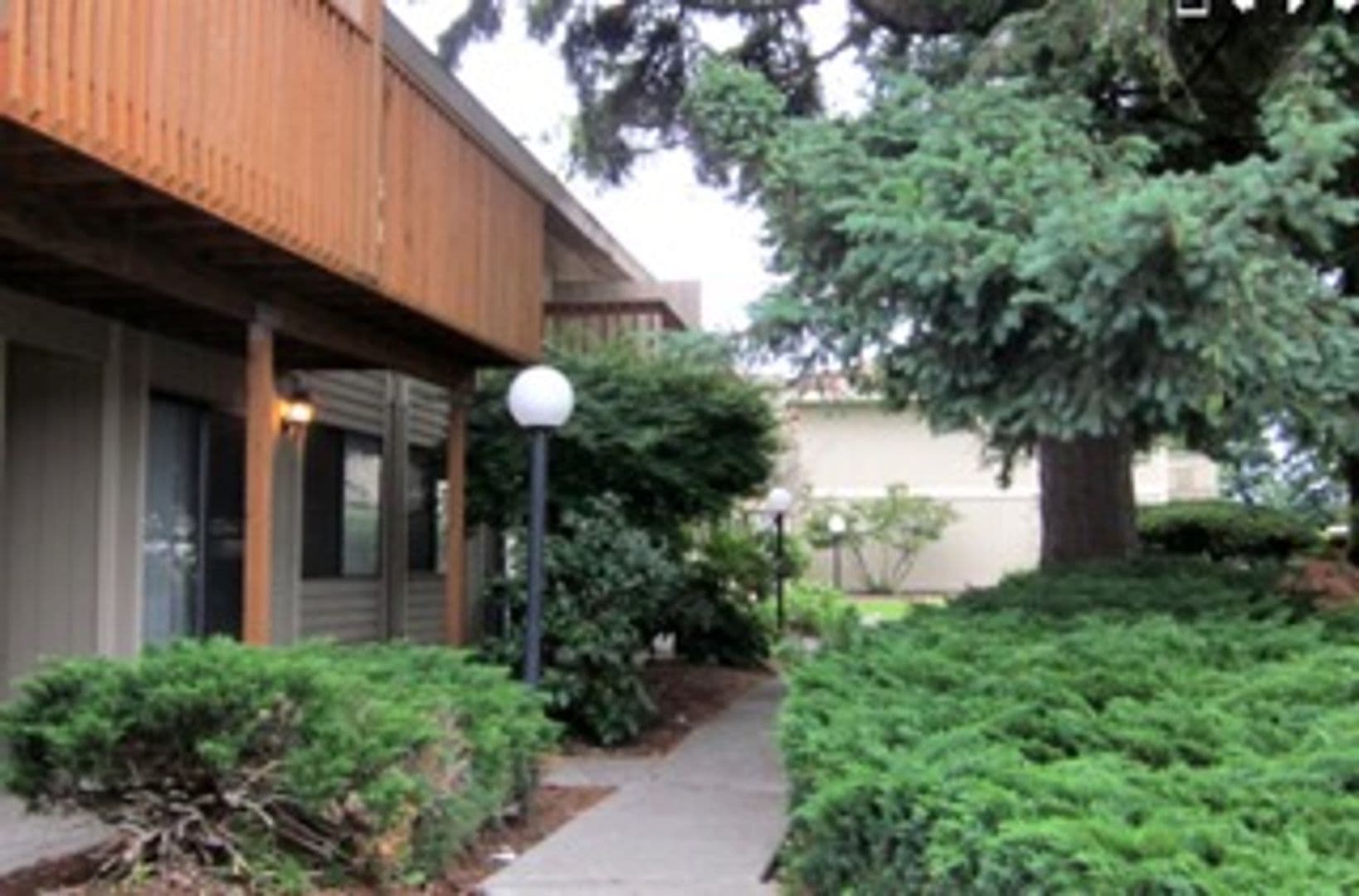 Tacoma Apartment: 1721 S 82nd Street
