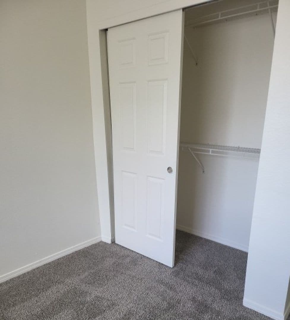 Rock Springs Apartment: 2475 Cascade Dr