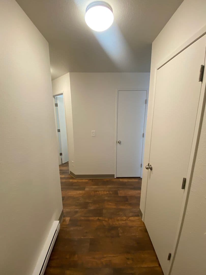 Vancouver Apartment: 4617 NE St. Johns RD.