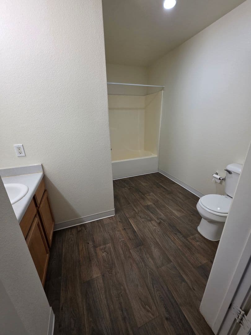 Rock Springs Apartment: 2475 Cascade Dr