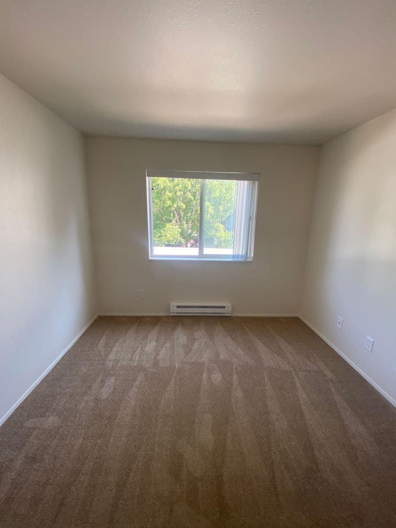 Vancouver Apartment: 4617 NE St. Johns RD.