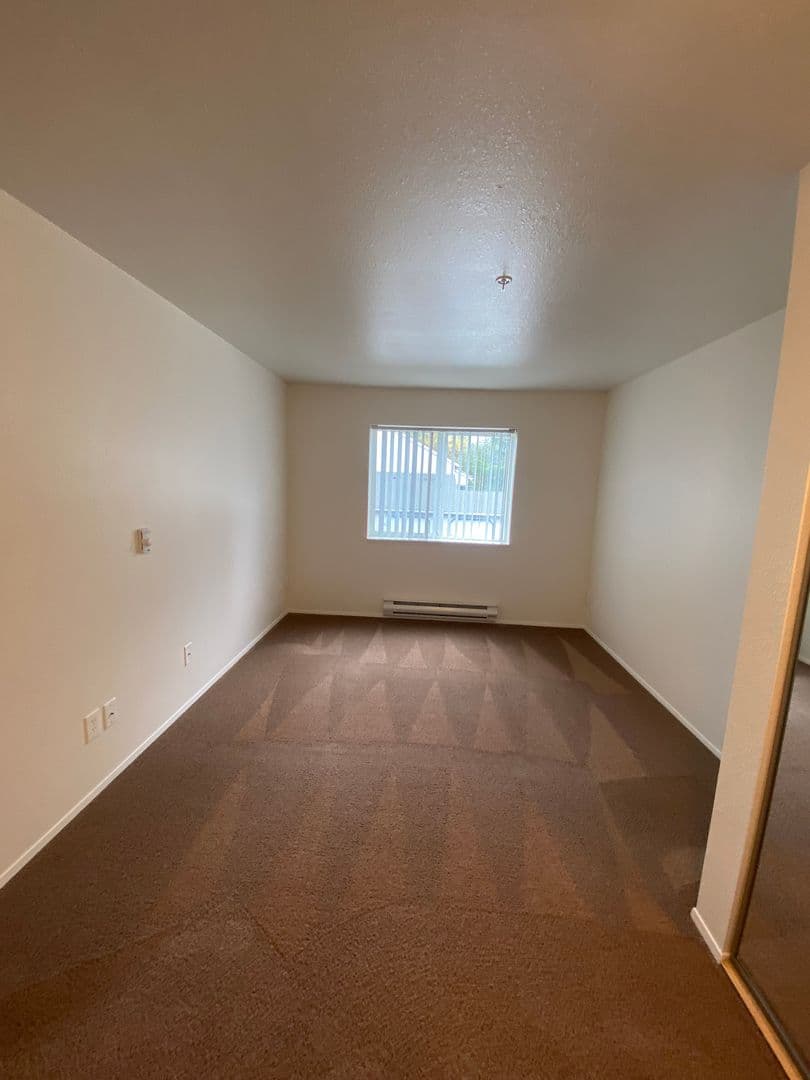 Vancouver Apartment: 4617 NE St. Johns RD.