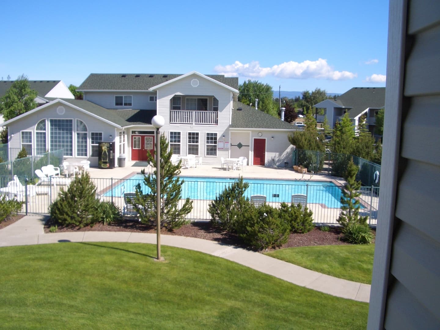 Ellensburg Apartment: 1001 S. Chestnut St