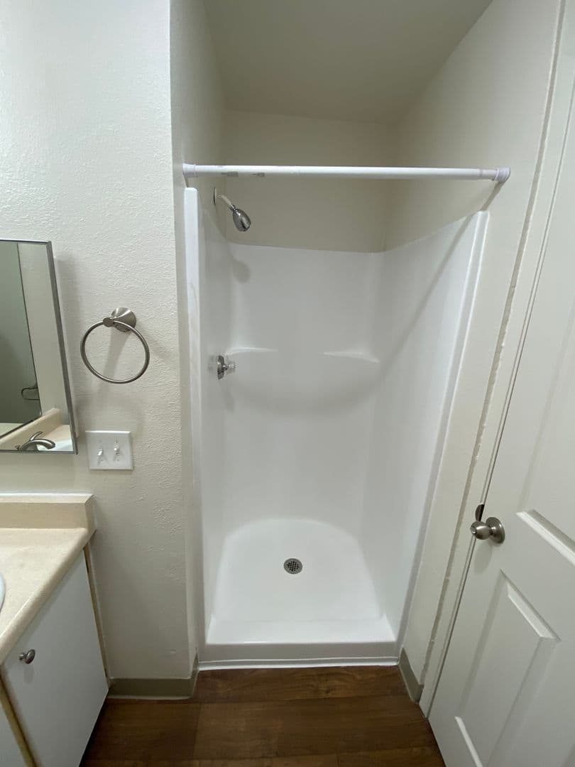 Vancouver Apartment: 4617 NE St. Johns RD.