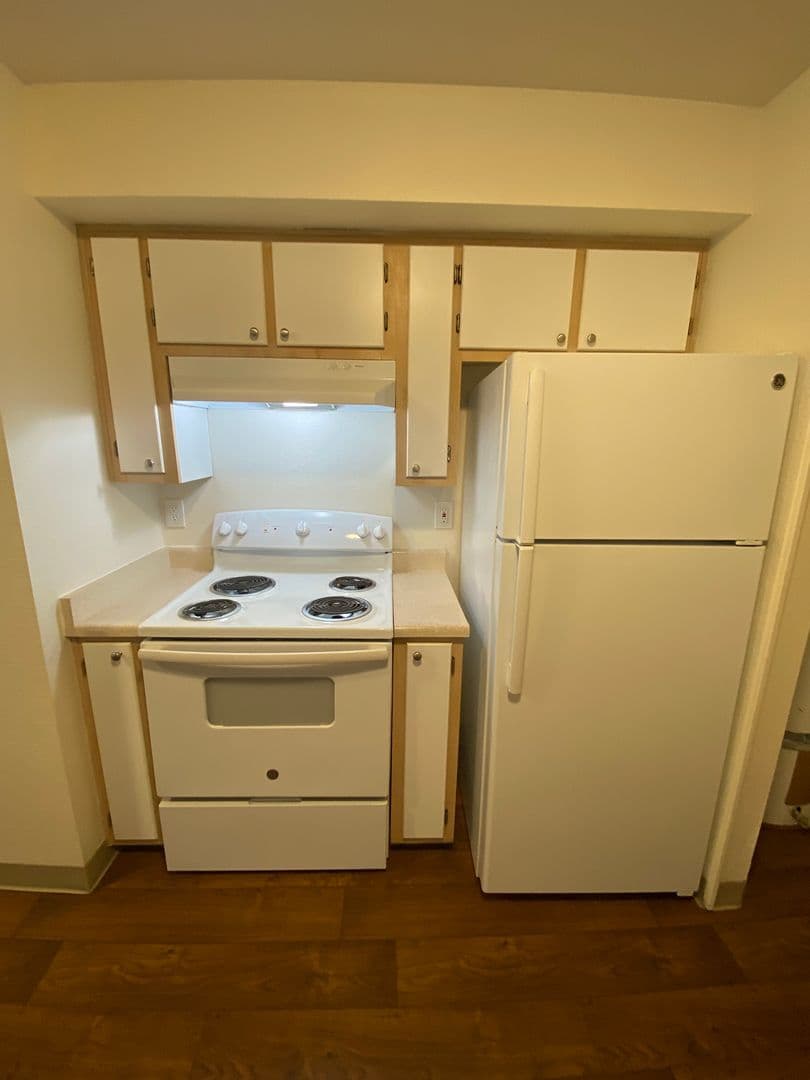 Vancouver Apartment: 4617 NE St. Johns RD.