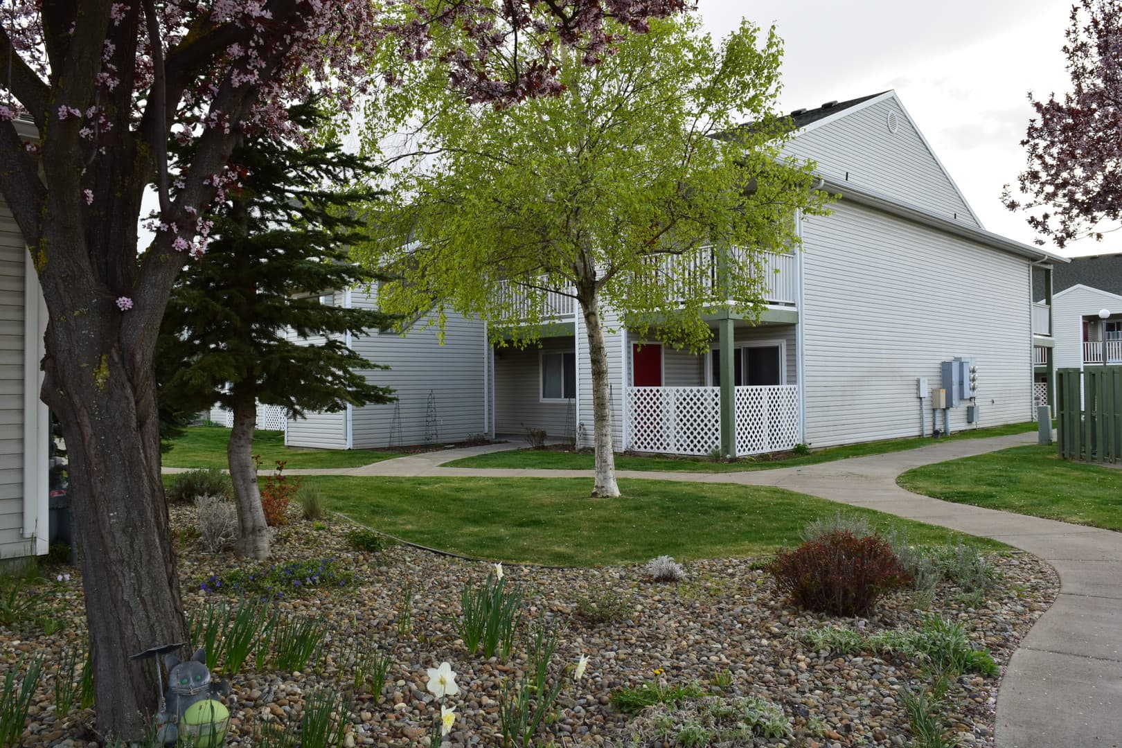 Ellensburg Apartment: 1001 S. Chestnut St