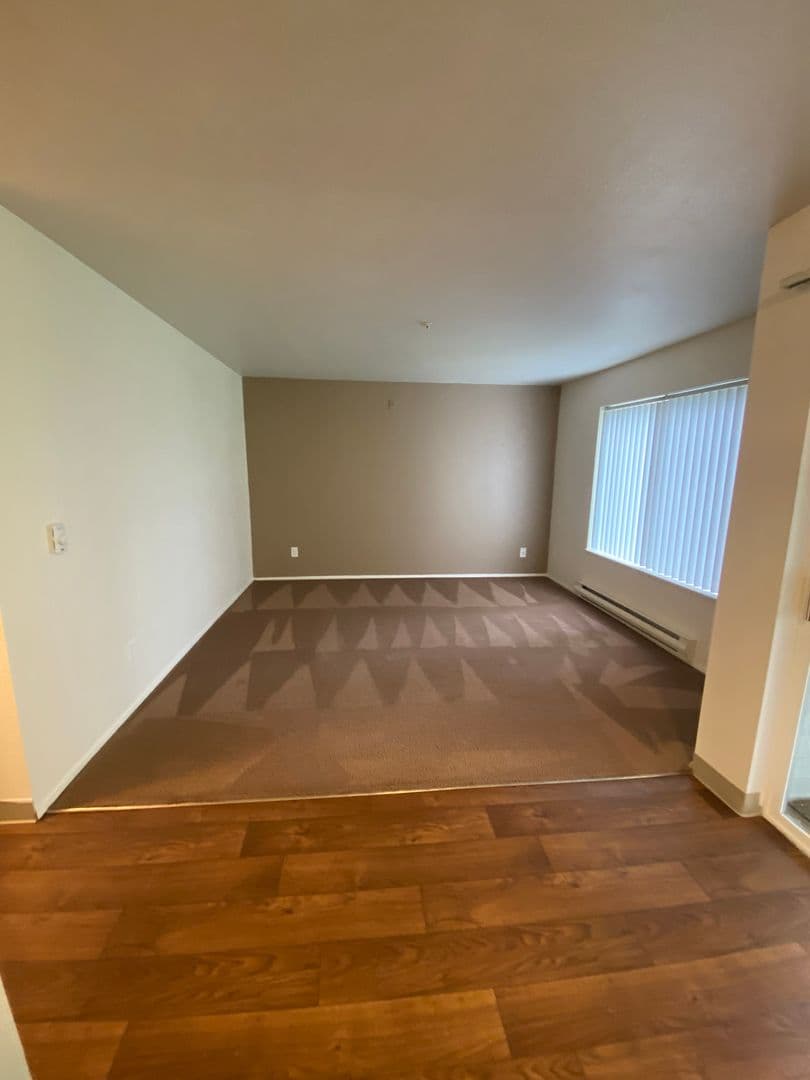 Vancouver Apartment: 4617 NE St. Johns RD.