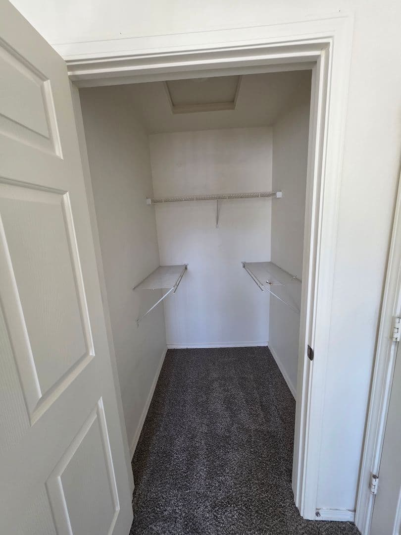 Rock Springs Apartment: 2475 Cascade Dr