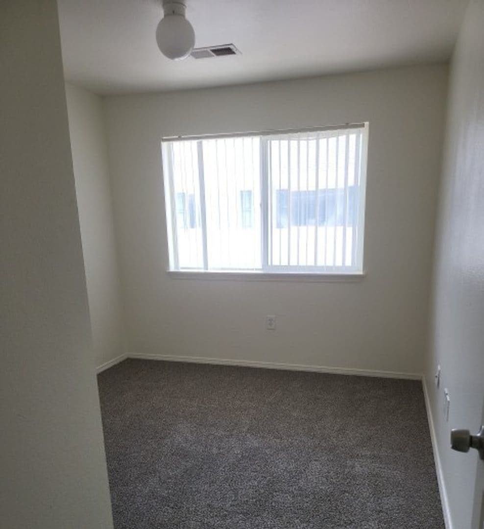 Rock Springs Apartment: 2475 Cascade Dr