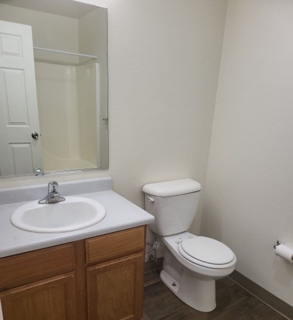 Rock Springs Apartment: 2475 Cascade Dr