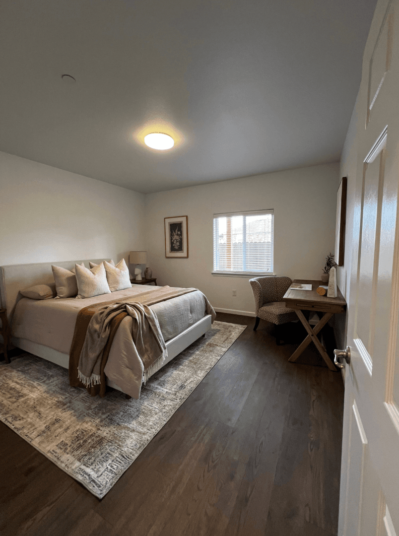 Guadalupe Apartment: 856 Pioneer St.