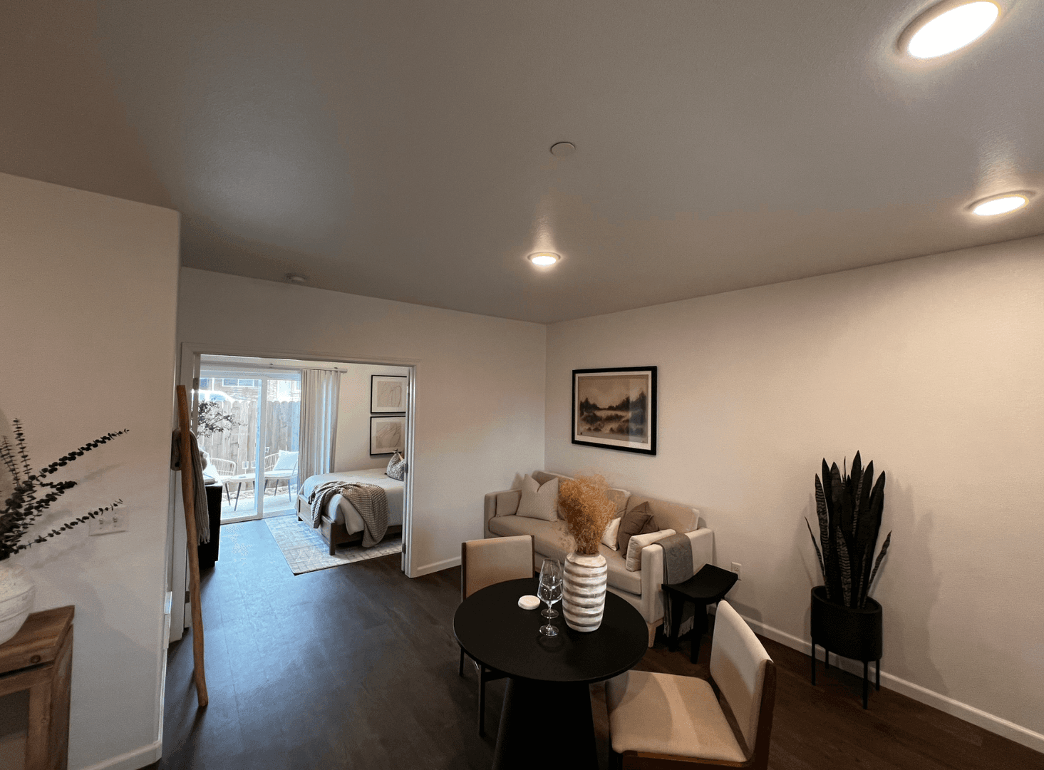 Guadalupe Apartment: 856 Pioneer St.