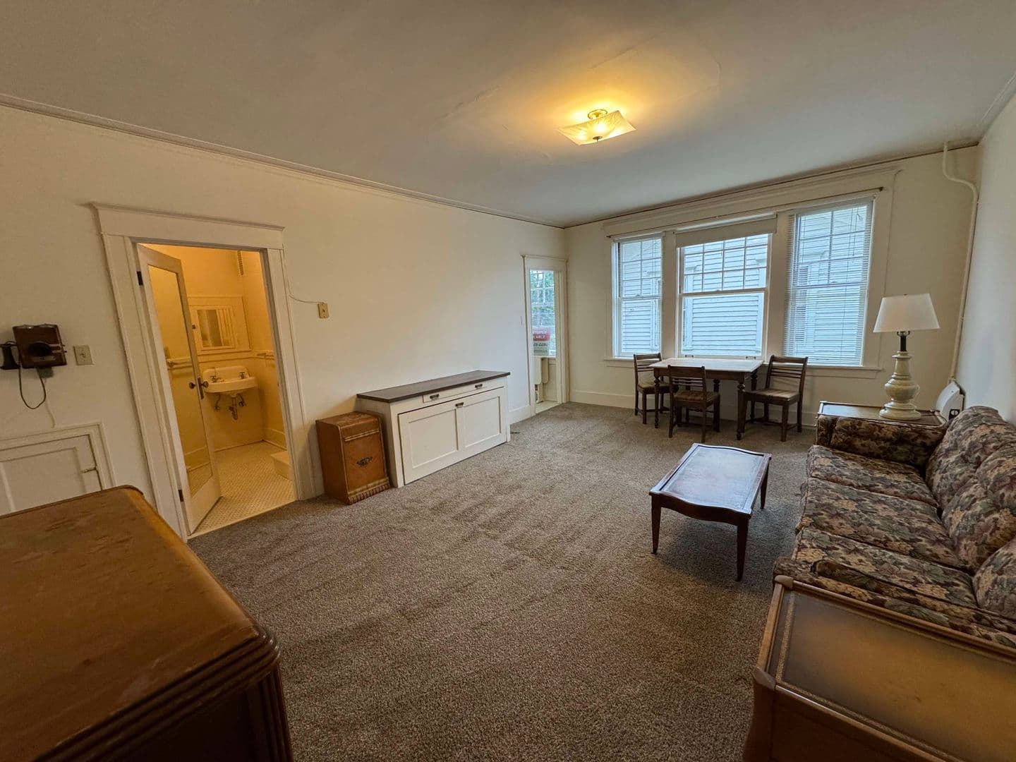 Astoria Apartment: 1432 Franklin Avenue